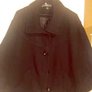 Kasper black button large cape